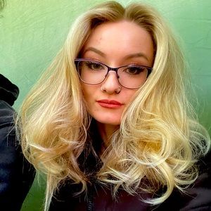 Meet your Posher, Meg